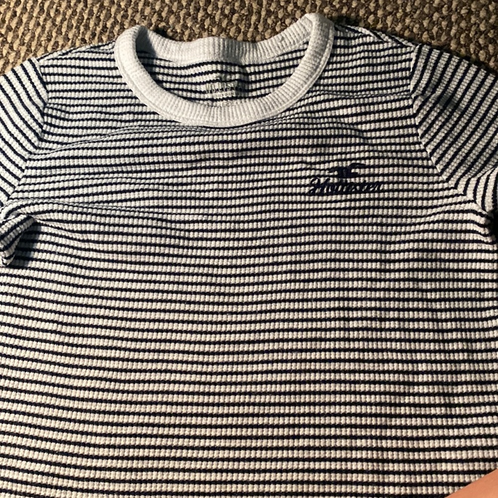 Hollister black and white striped small Tee